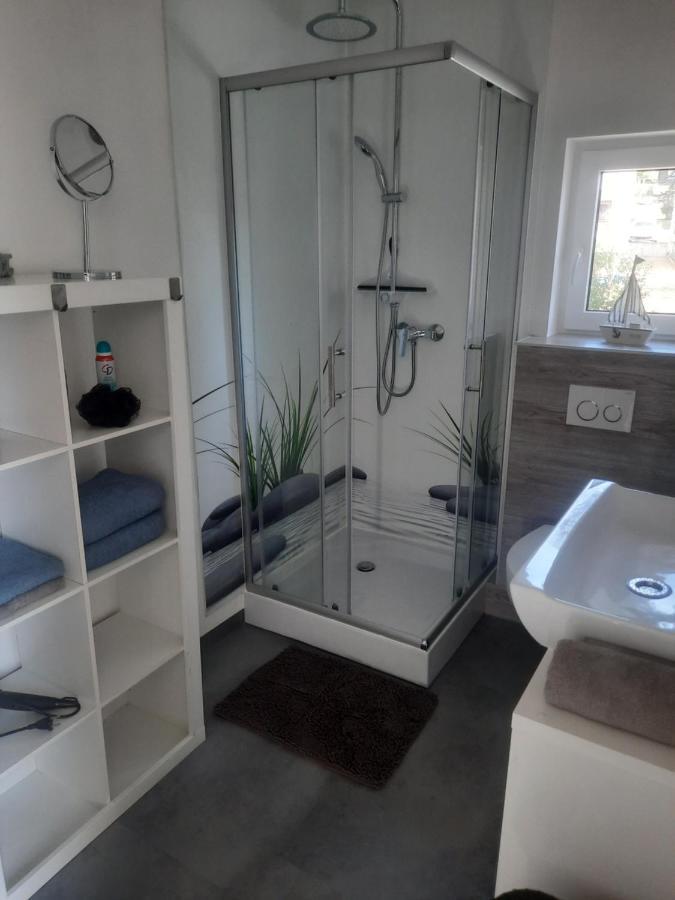 Exklusive Wohnoase Mit 3 Schlafzimmern Mwst Ausweisbar Grosser Balkon In Toller Lage Von Melsungen Luaran gambar