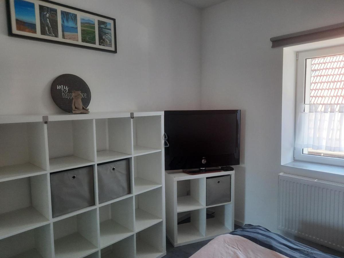Exklusive Wohnoase Mit 3 Schlafzimmern Mwst Ausweisbar Grosser Balkon In Toller Lage Von Melsungen Luaran gambar