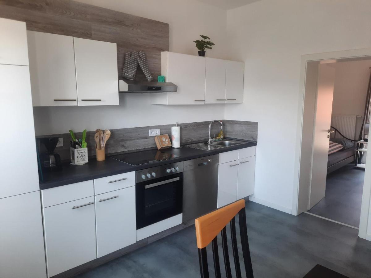 Exklusive Wohnoase Mit 3 Schlafzimmern Mwst Ausweisbar Grosser Balkon In Toller Lage Von Melsungen Luaran gambar