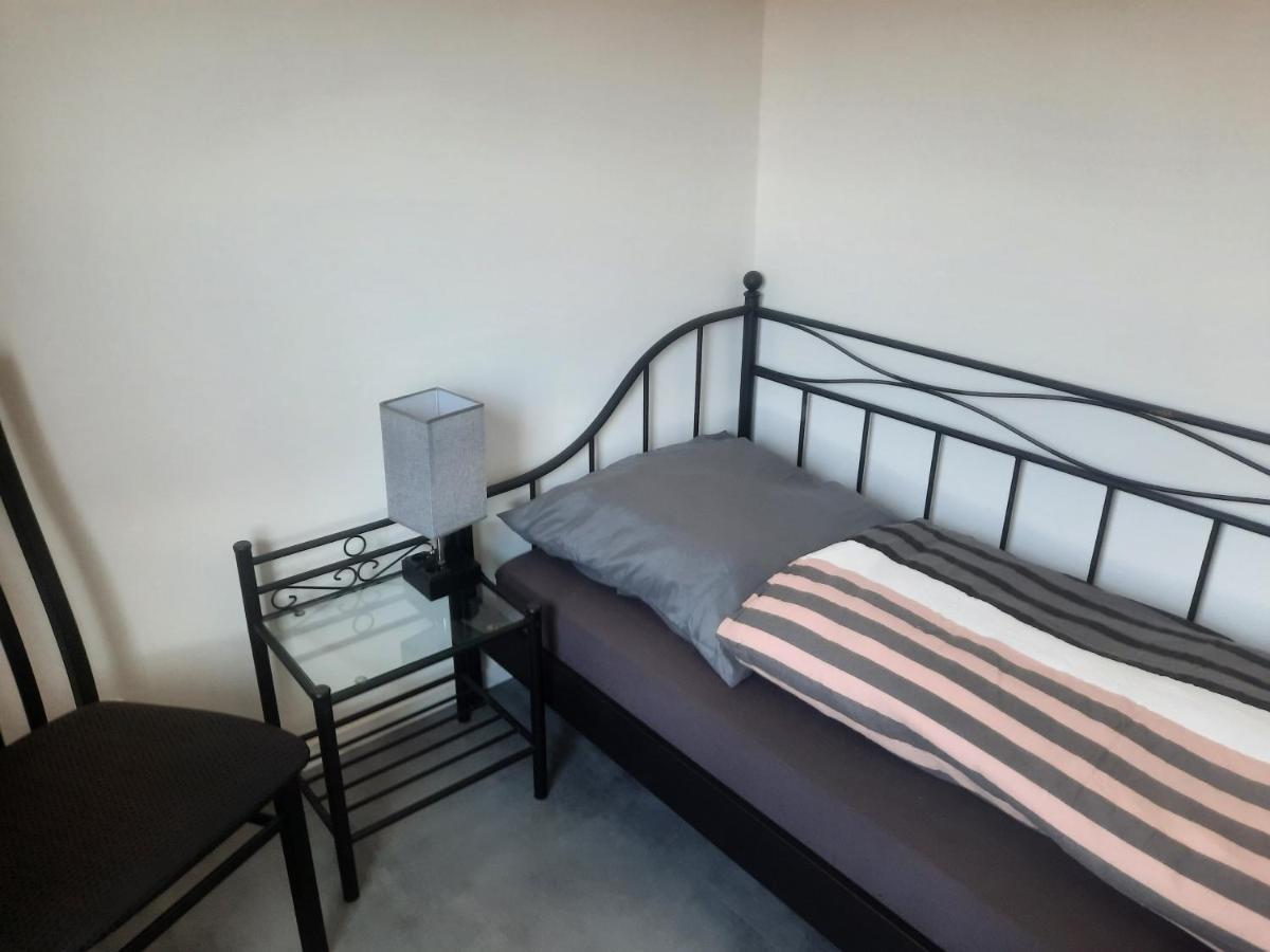 Exklusive Wohnoase Mit 3 Schlafzimmern Mwst Ausweisbar Grosser Balkon In Toller Lage Von Melsungen Luaran gambar