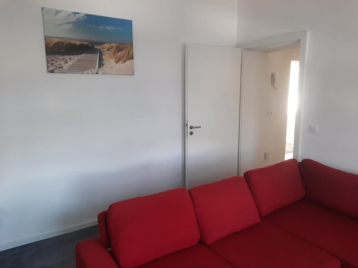 Exklusive Wohnoase Mit 3 Schlafzimmern Mwst Ausweisbar Grosser Balkon In Toller Lage Von Melsungen Luaran gambar